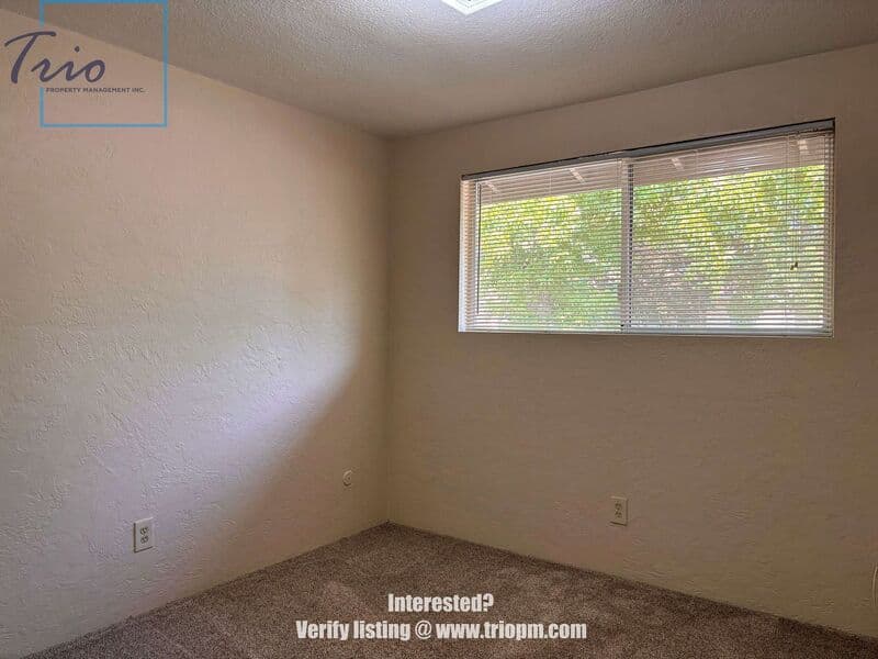 Eugene House: 1010 Satre Street