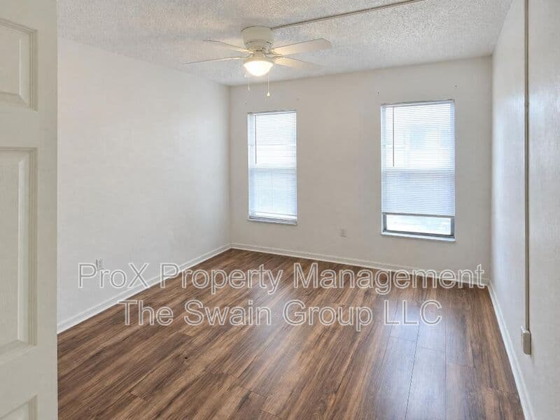 Haines City House: 401 W Florida Ave F5