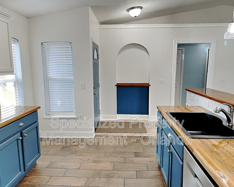 Orlando House: 3512 Stonefield Dr