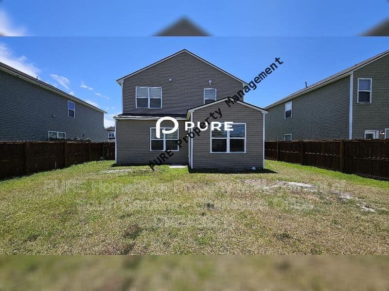 Summerville House: 308 Cantley Ct