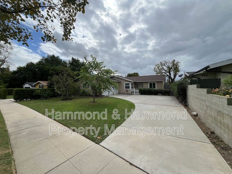 Granada Hills House: 16750 Index St.