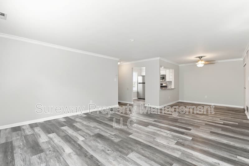 Sewell Condo: 727 Sedgewick Ct