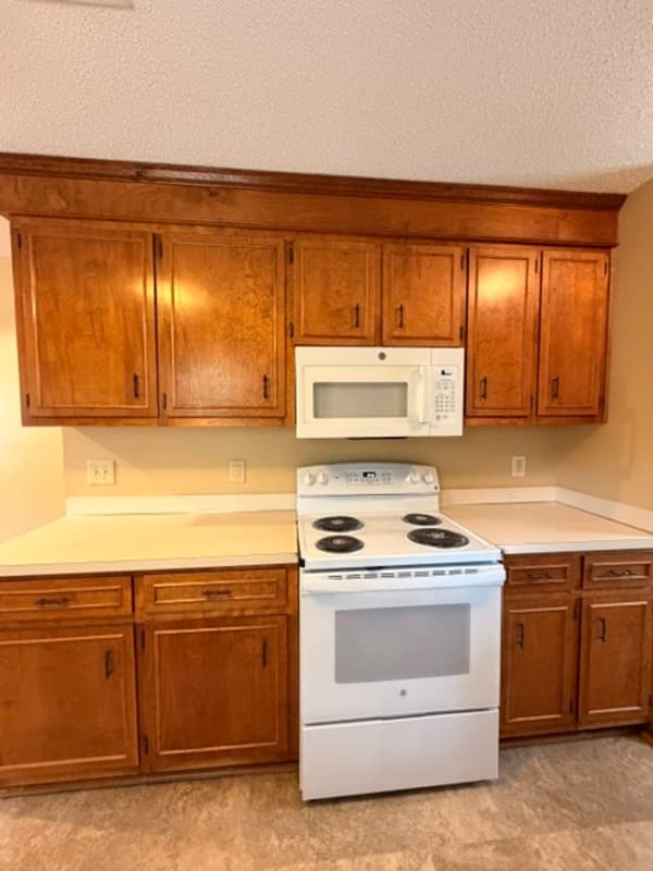 Irmo House: 101 Riverwalk Way