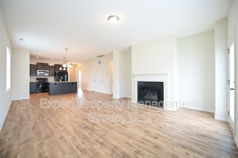 Clayton House: 113 Crawford Parkway