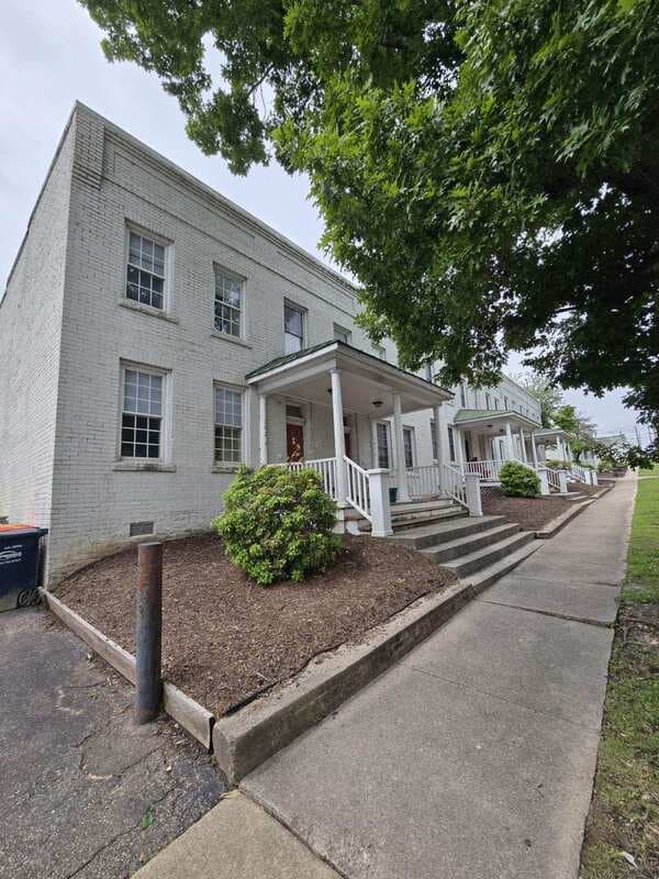 Petersburg Townhome: 302 E Wythe St