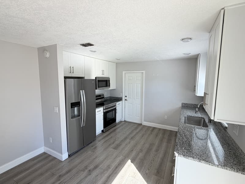 Orlando House: 1313 Summer Breeze Road