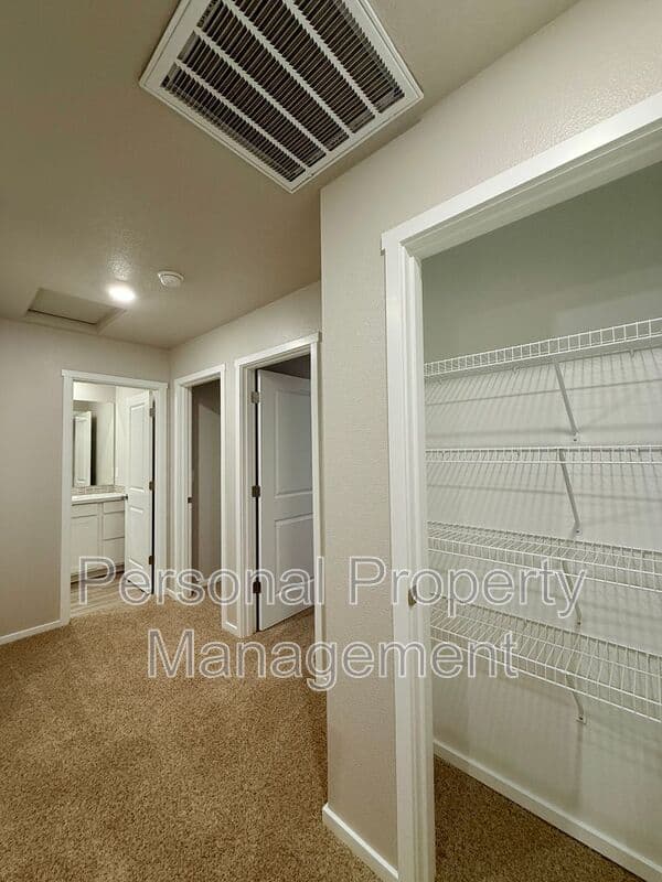 Vancouver House: 2633 NE 115th Place