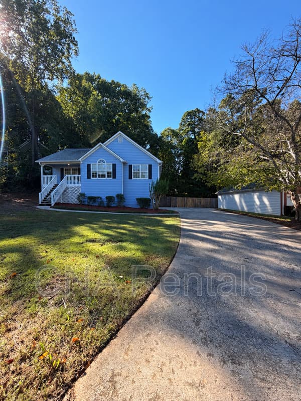 Woodstock House: 508 Brooksdale Dr