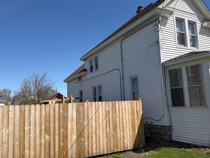Oshkosh Condo: 442 West 11th Avenue - Lower
