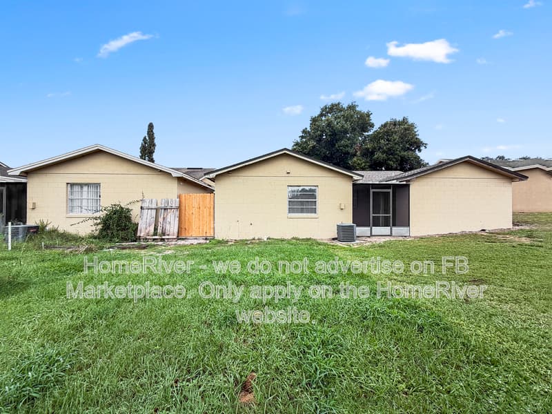 Orlando House: 1263 Woodman Way