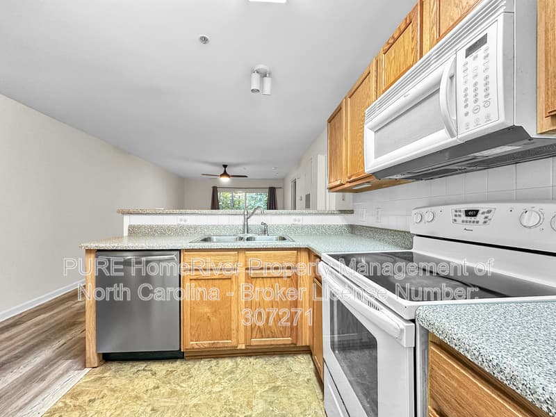 Raleigh Condo: 2801 Trailwood Pines Ln