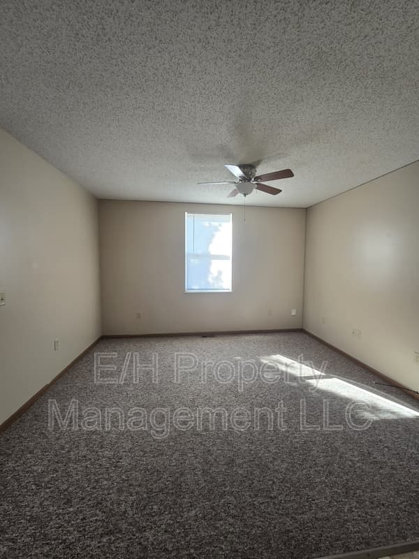 Wichita Condo: 1460 East 17th Street North