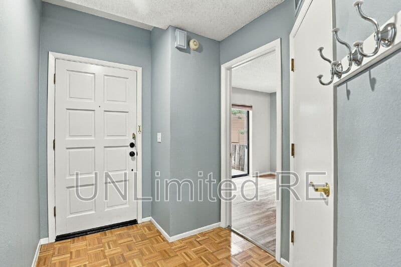 Flagstaff Townhome: 2350 North Whispering Pines Way