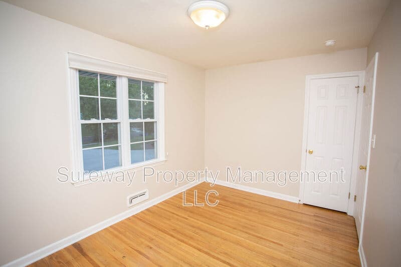 Cherry Hill House: 126 Sharrowvale Rd