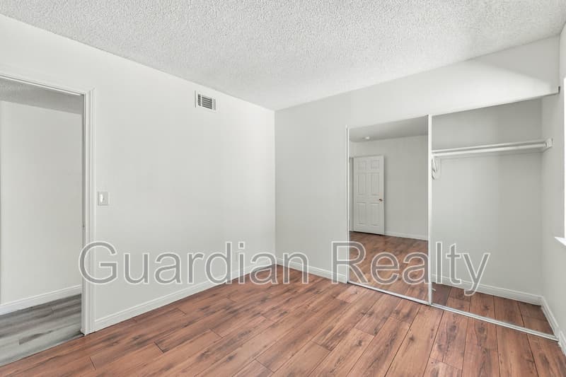Las Vegas Condo: 4248 Tara Ave
