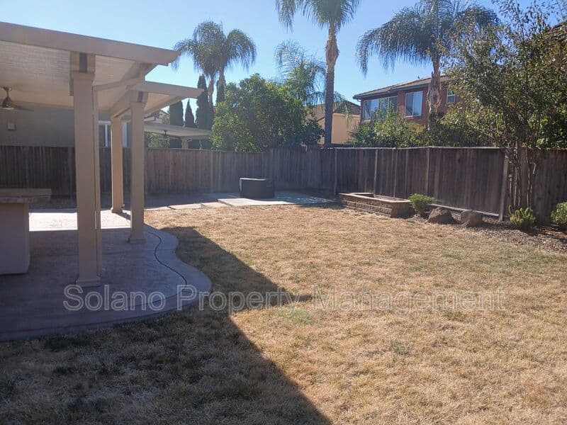 Vacaville House: 2167 Newcastle Dr.