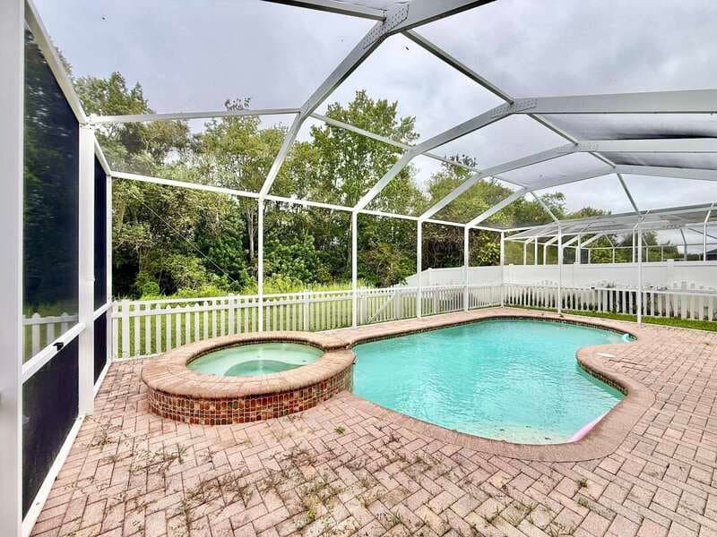 Riverview House: 11335 Village Brook Drive