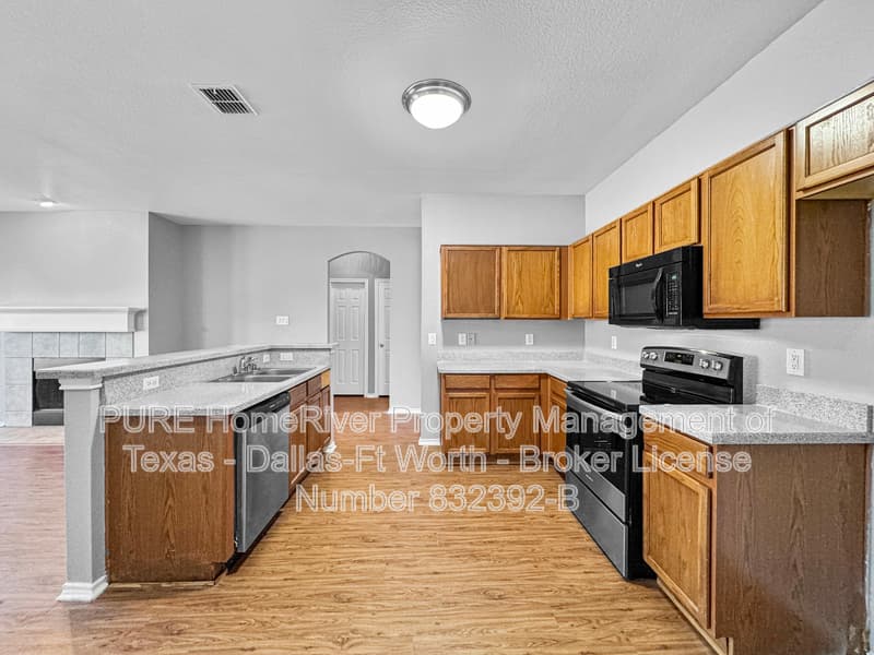 Forney House: 122 Independence Trl
