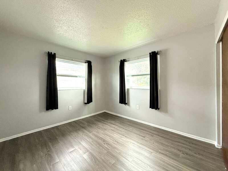 Largo Condo: 3716 137th Avenue North - B