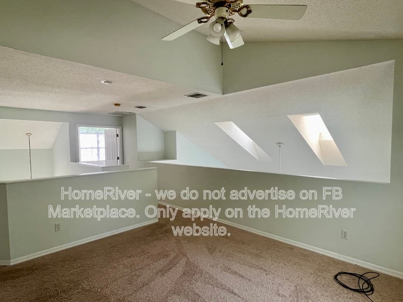 Riverview House: 9810 Sunnyoak Dr