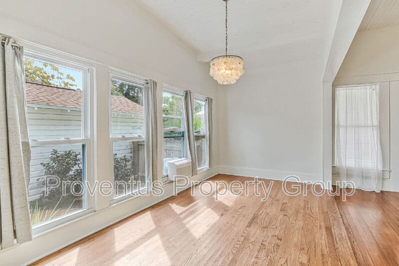 Pensacola House: 904 North 16th Avenue