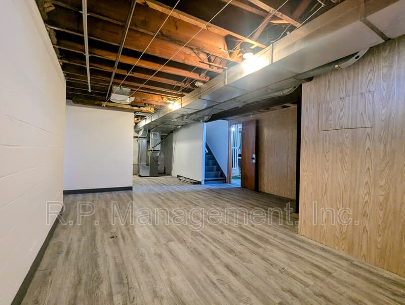 Maplewood House: 2303 Atlantic St