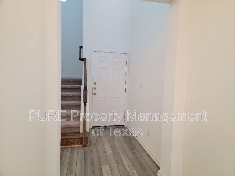 Round Rock House: 3201 College Park Dr
