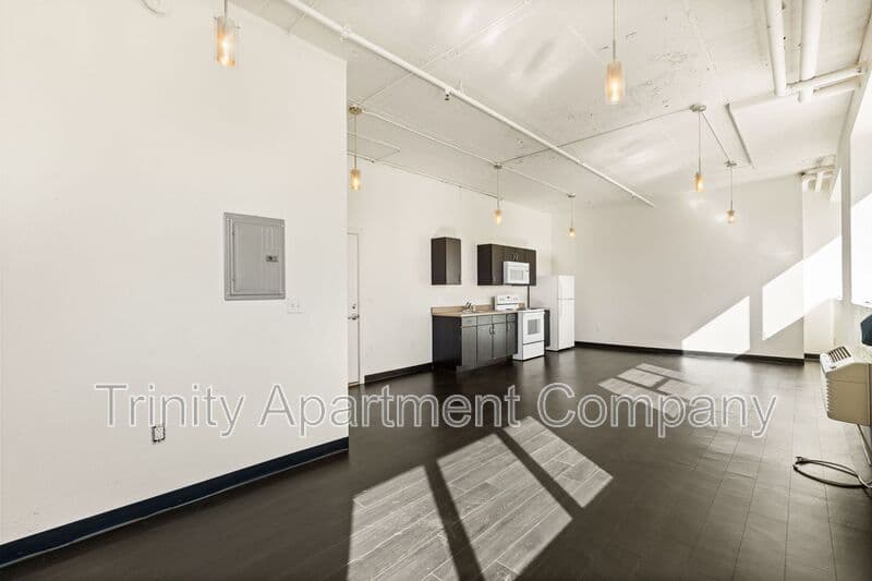 Albuquerque Apartment: 517 Gold Ave Sw