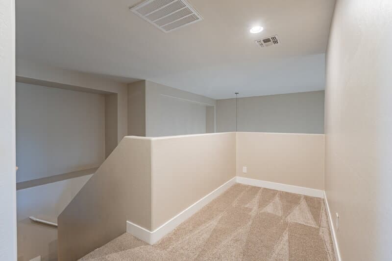 Florence House: 7599 West Springfield Way