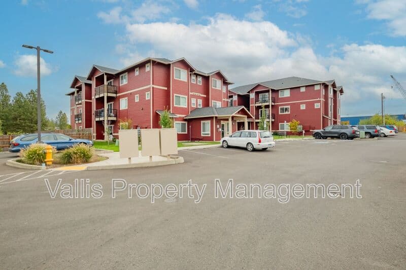 Molalla Condo: 13001 S Crompton Lane