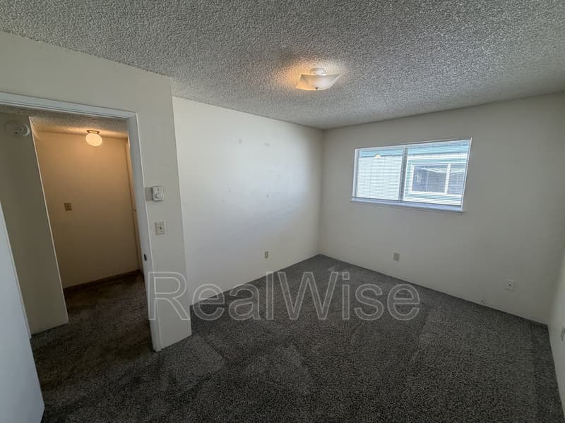 Grants Pass House: 1120 SW 5th St
