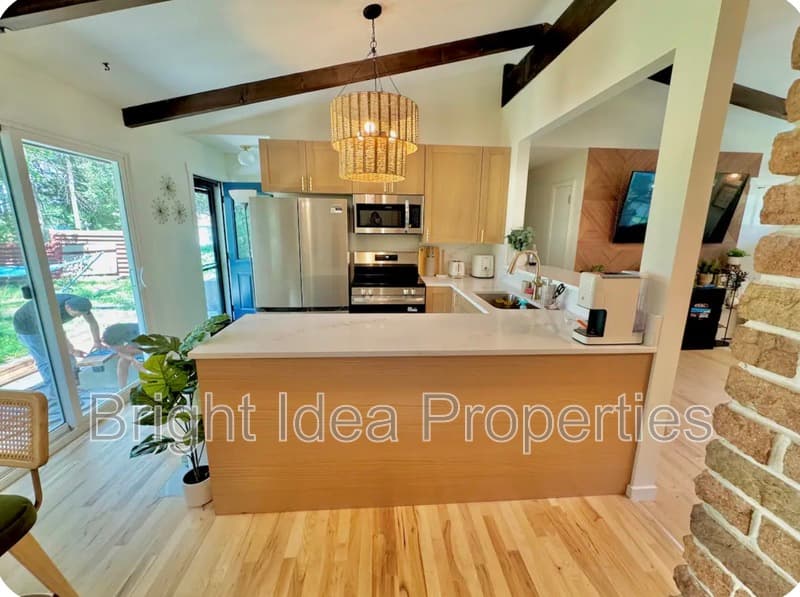 Saint Paul House: 896 Hadley Lane North