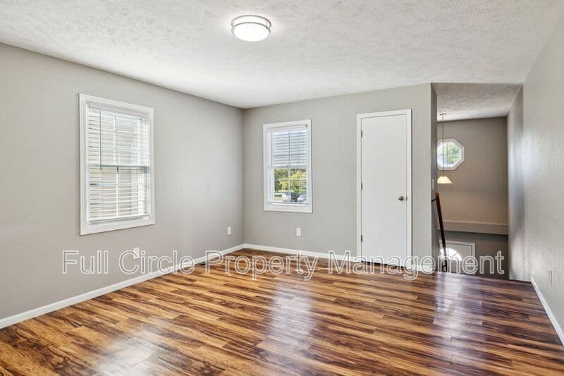 Lincoln House: 2720 N 1st St