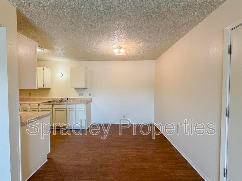 Troy Condo: 120 W Main St