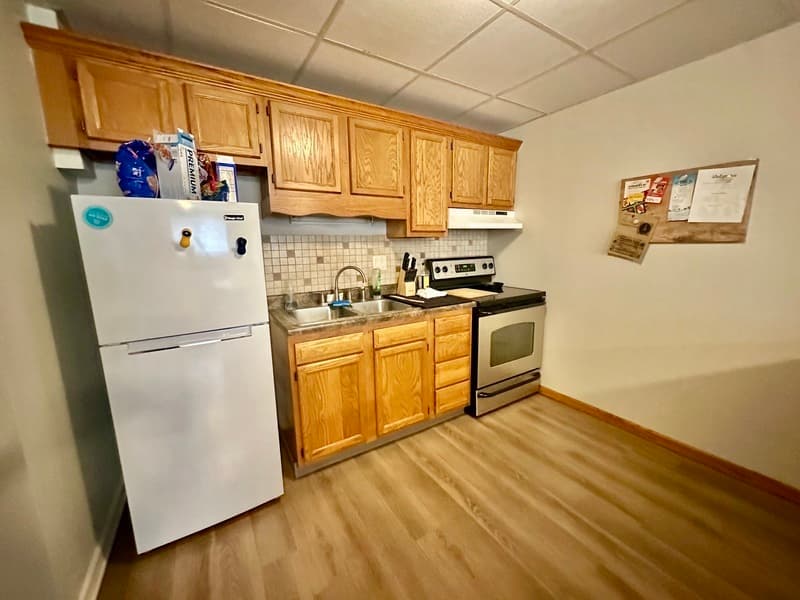 Cedar Rapids Condo: 116 27th St NE