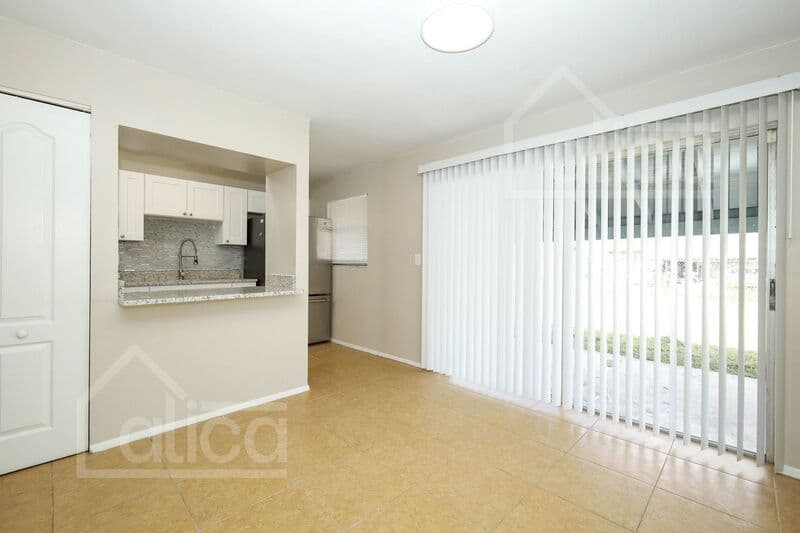 Orlando House: 1700 Ravenall Ave