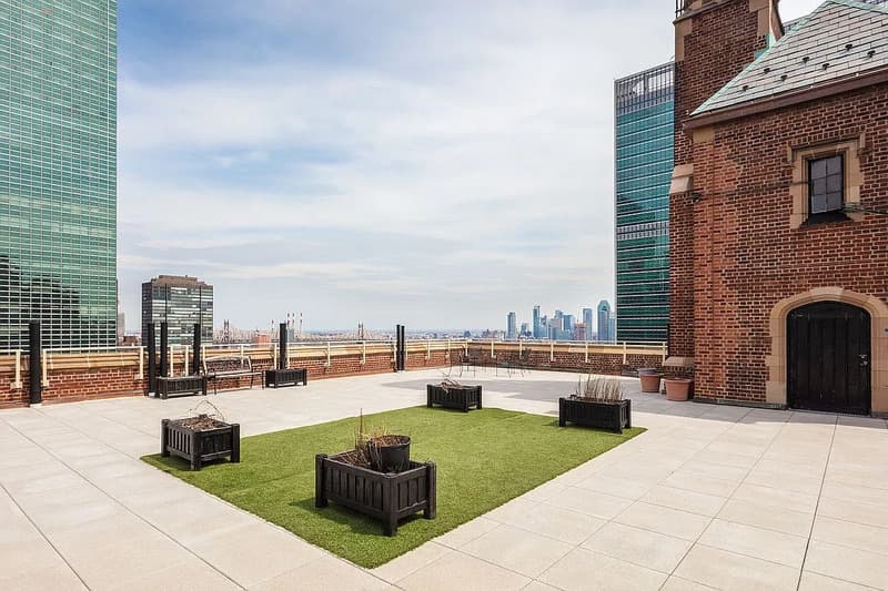 New York Condo: 45 Tudor City Pl