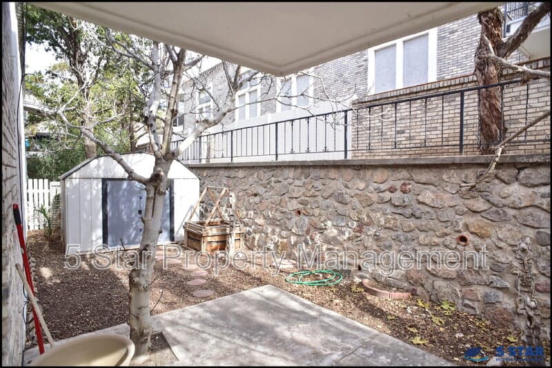El Paso Condo: 6700 Escondido Drive