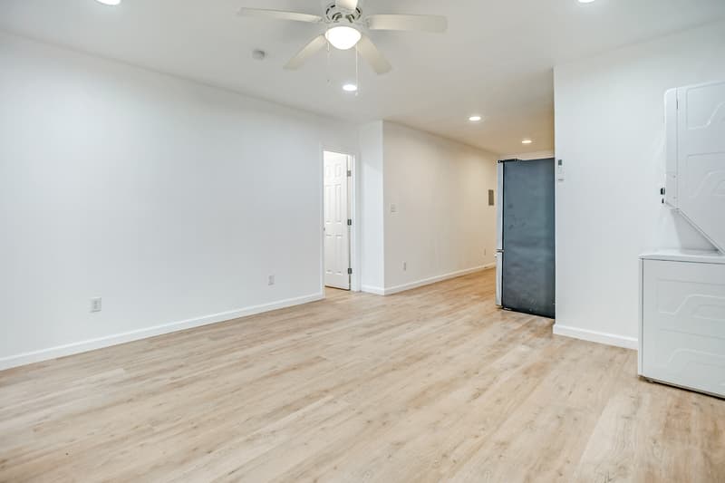 Arlington Condo: 905 West Abram Street - 2