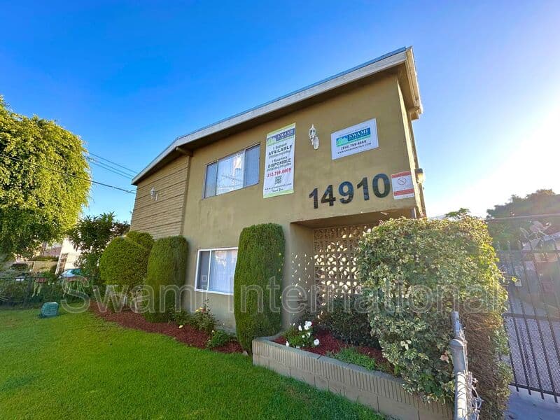 Gardena Condo: 14910 Chadron Avenue