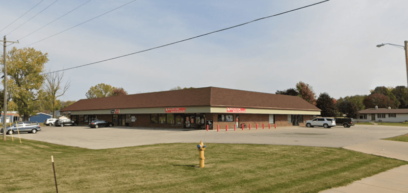 Menasha House: 1077 Racine Road