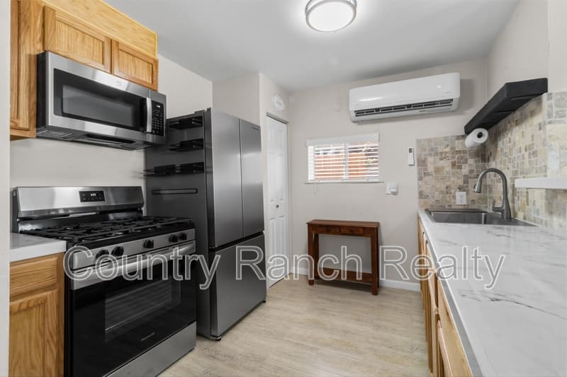 Bullhead City House: 460 Patillo Drive