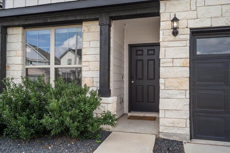 Georgetown House: 140 Fiery Skipper Lane