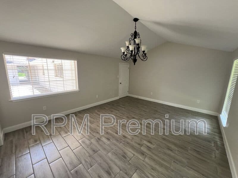 Baton Rouge House: 10444 Browning Dr.