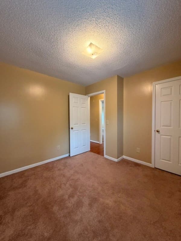 Irmo House: 101 Riverwalk Way