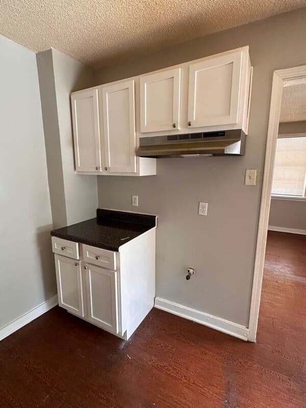 Memphis House: 2108 Curry Ave