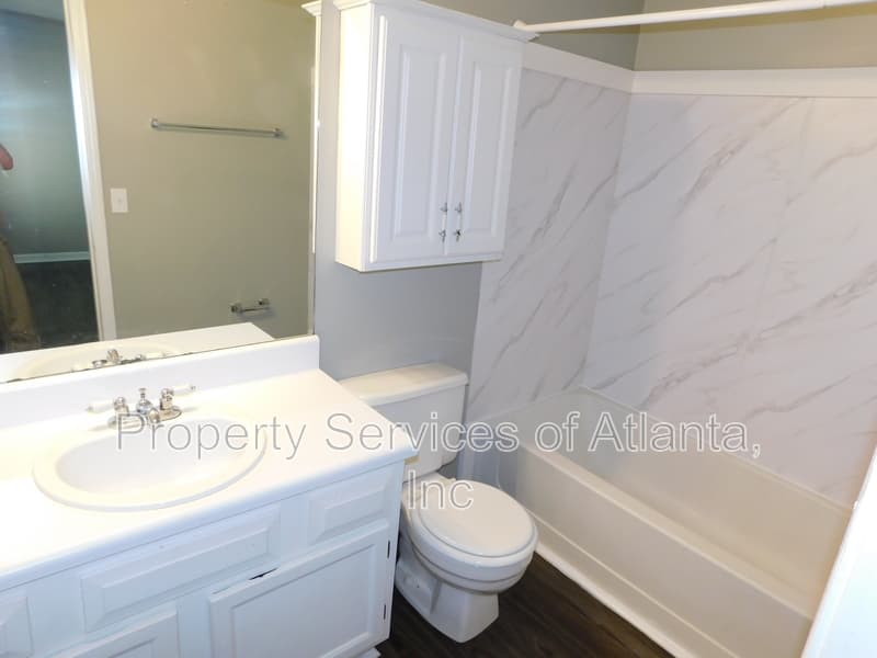 Marietta House: 2775 New South Dr