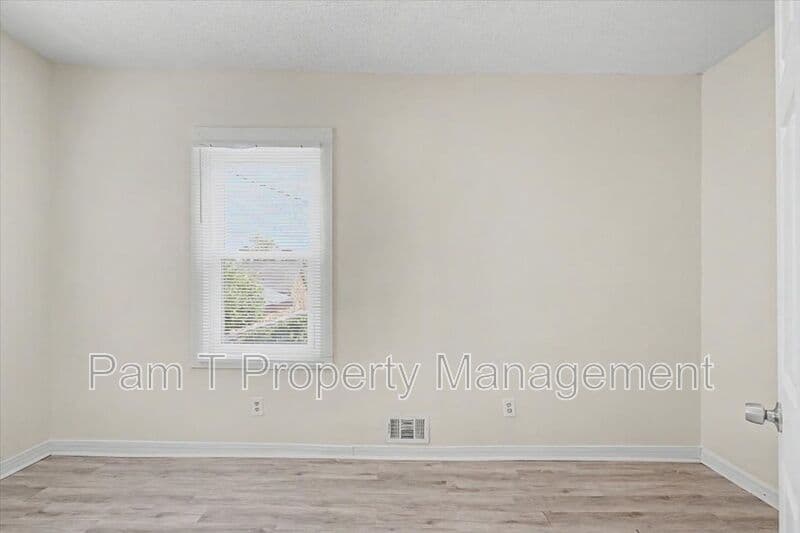Savannah Townhome: 814 Ott St