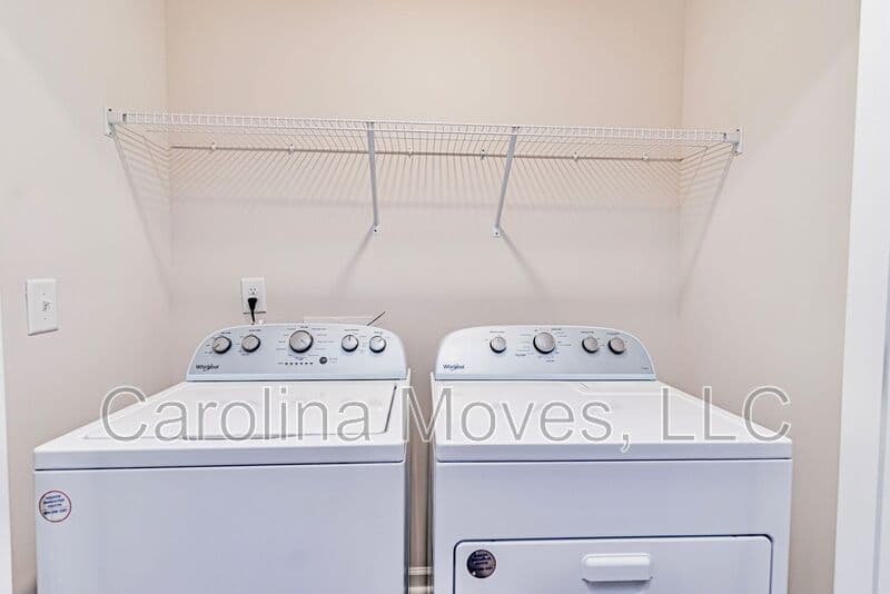 Duncan Townhome: 221 Stone Fruit Court