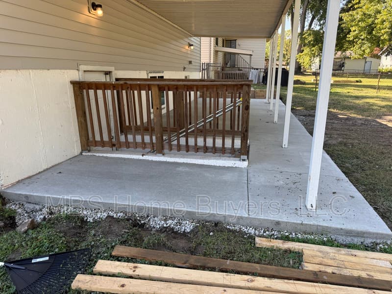 Florissant House: 1095 Boone Street